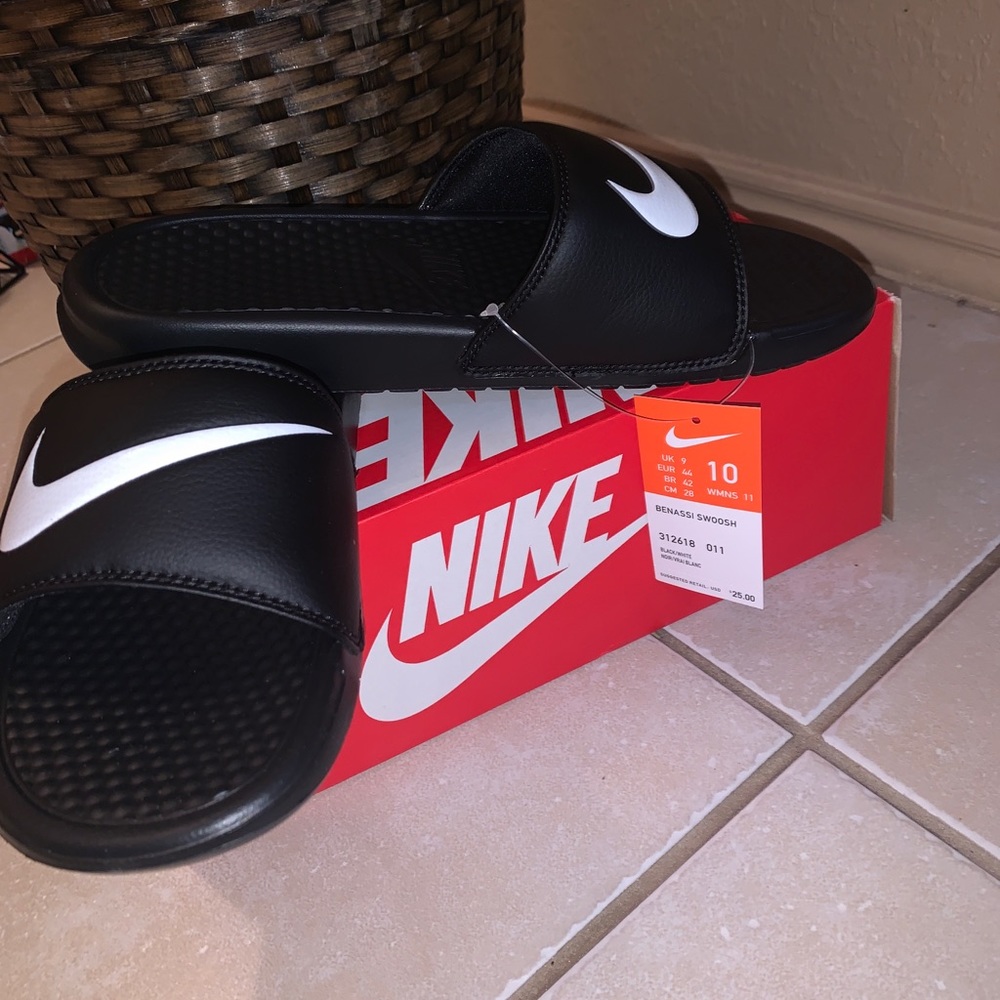 Nike “Benassi Swoosh” Slides✨